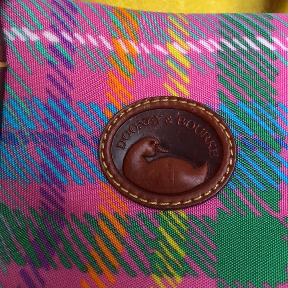 DOONEY & BOURKE NWOT Great Summer Shoulder Bag🌸 - Picture 4 of 16